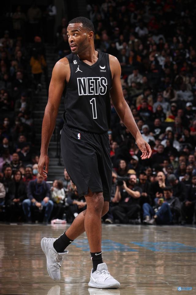 她面对层层 她面对层层