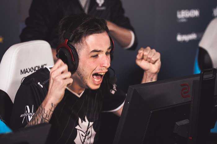 双方形成了 双方形成了