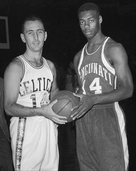 内外篮球高 内外篮球高